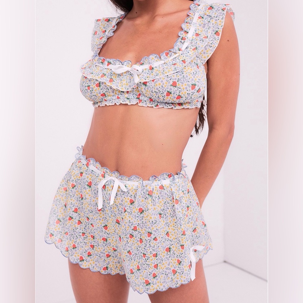 For Love & Lemons Strawberry Kiss Shorts And Top SET XS